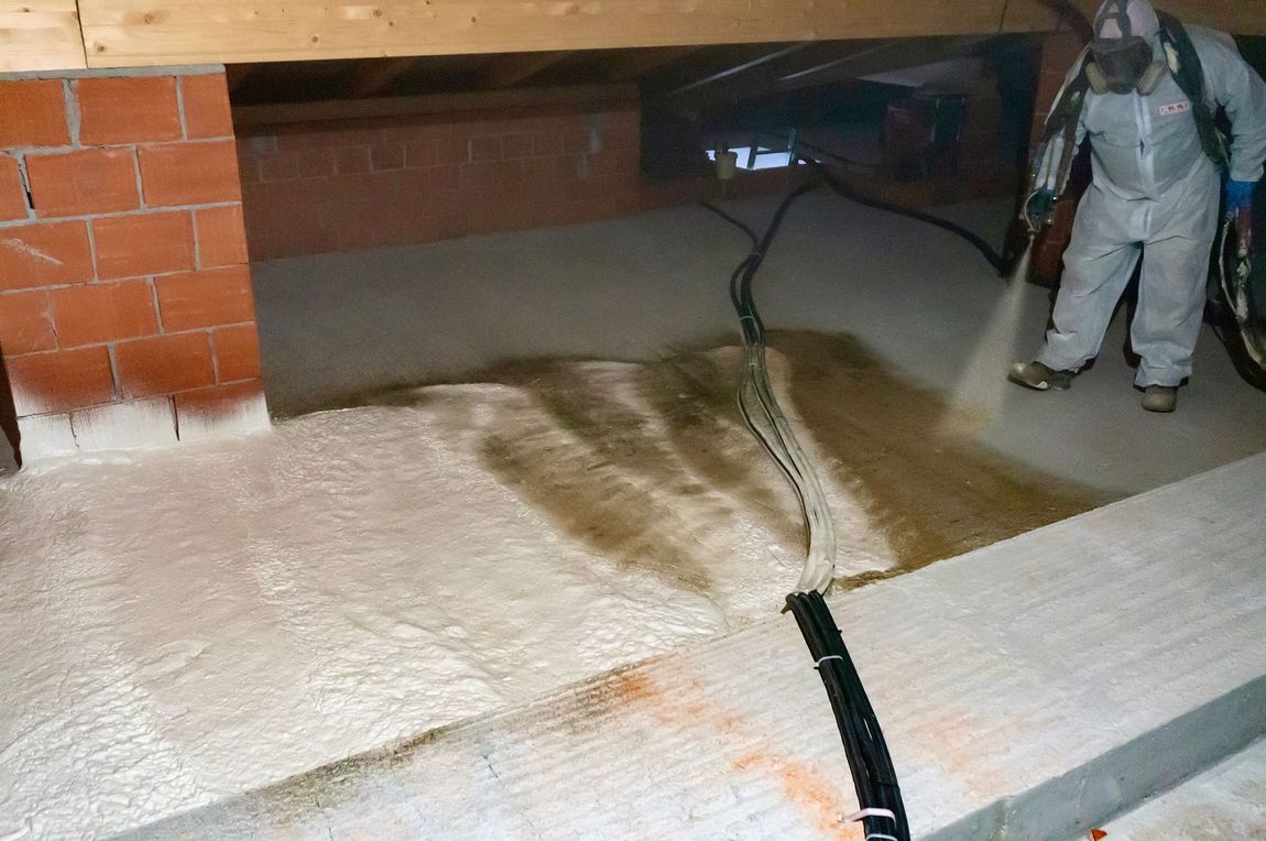 isolamento sottotetto con poliuretano a spruzzo 
