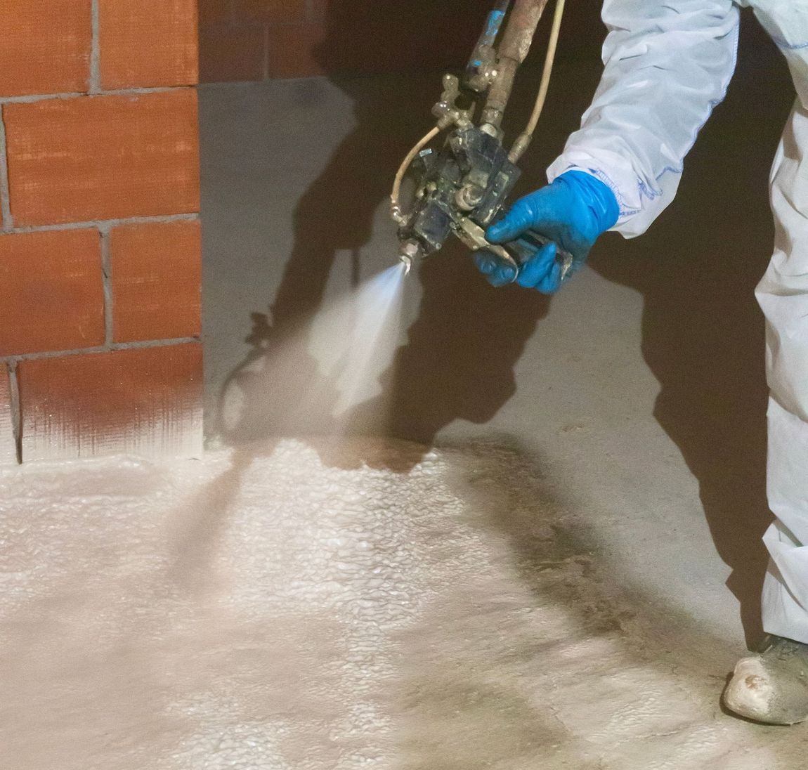 isolamento del sottotetto con poliuretano a spruzzo gruppo serra