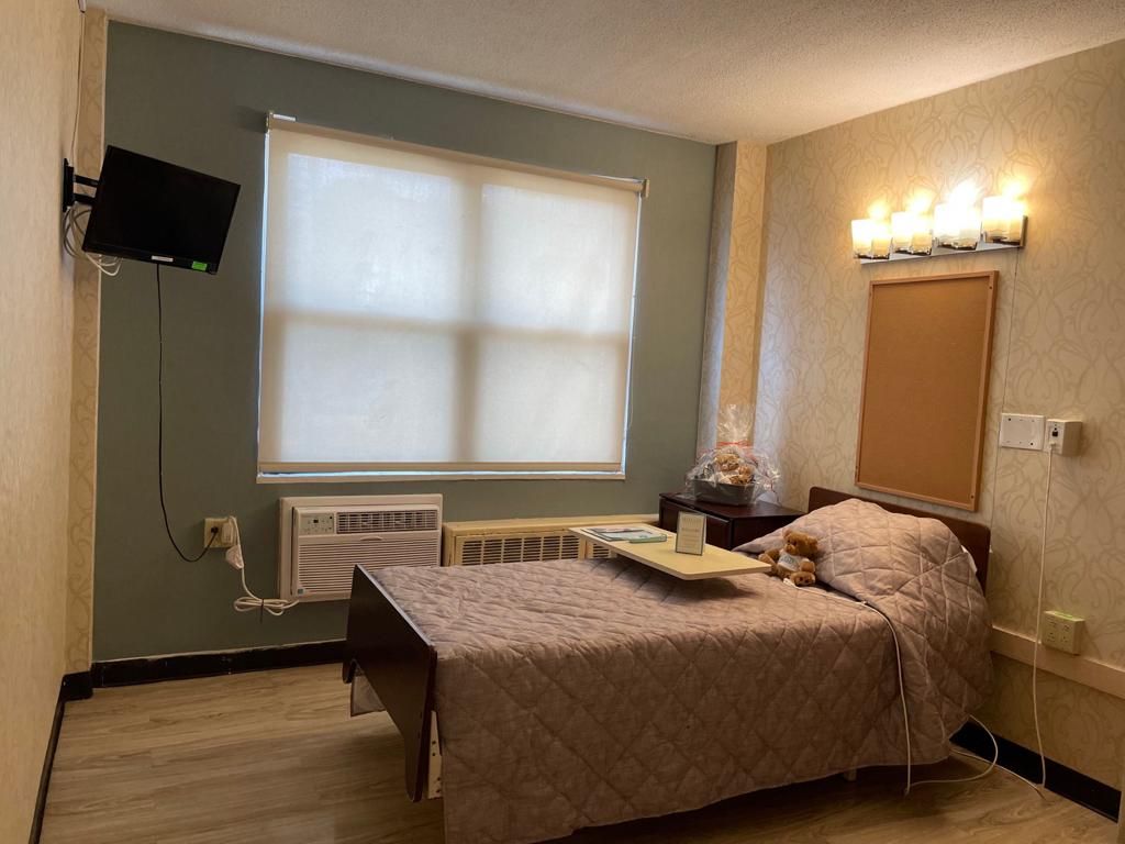 Services & Amenities Hollis Park Manor Queens, NY