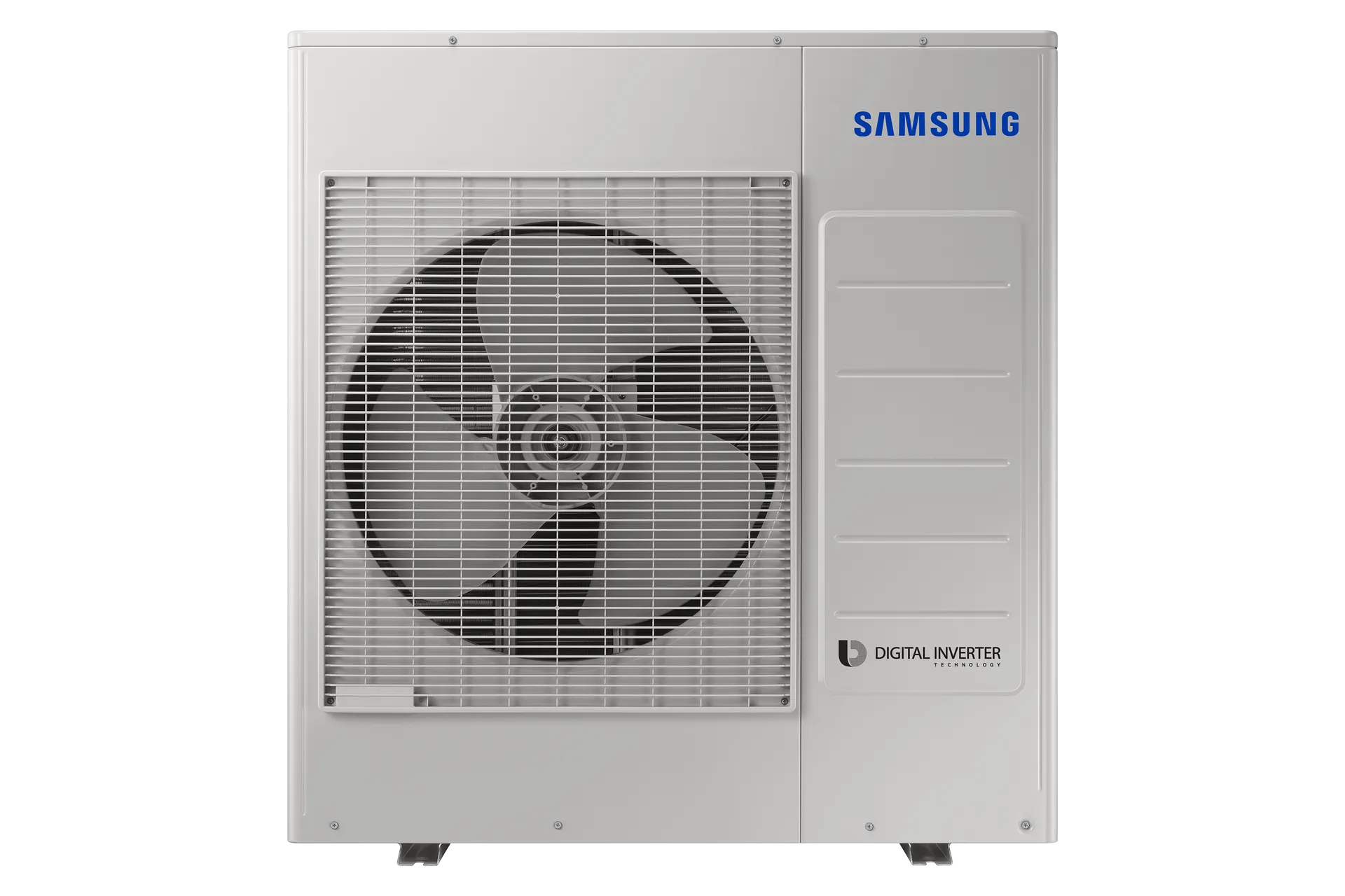 Unité de condensation extérieure de climatisation Samsung gris clair avec un grand ventilateur noir derrière une grille de protection métallique.