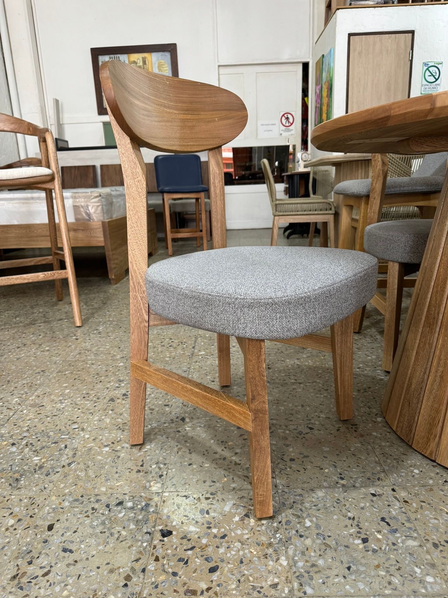 silla  en madera