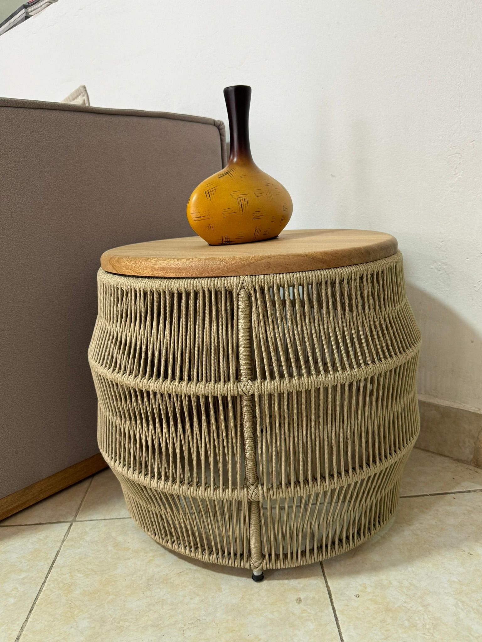 mesa  en madera