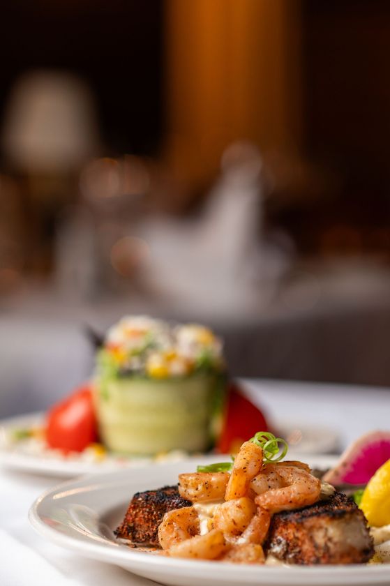 Columbia, MO Restaurants Offer Delicious Options Like Wings, Salad, & Beer.
