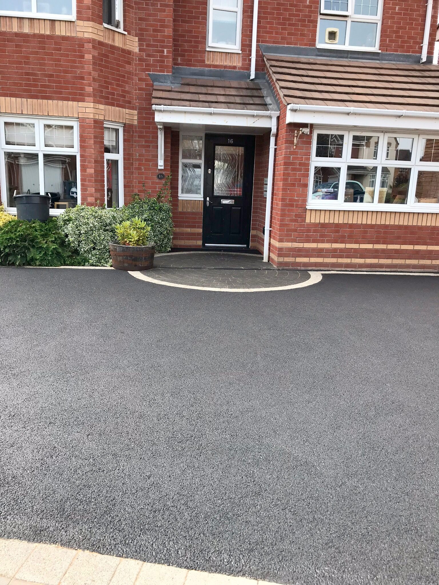 Clean Driveway Driveway cleaning & Driveway sealing