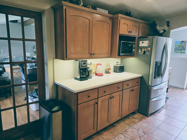 Traditional Kitchen Remodel by Heartland Granite — Project 2 project photo 3