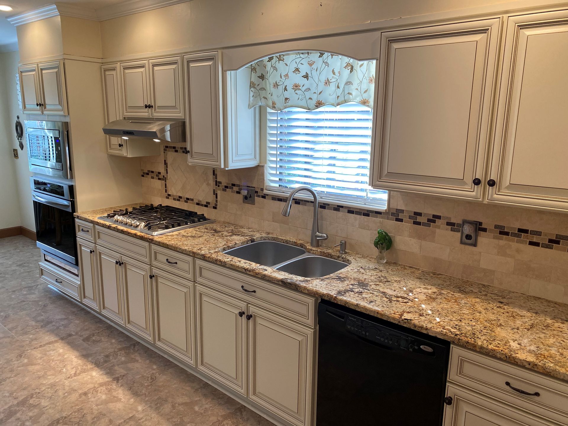 Kitchen Gallery Buffalo, NY & Fort Myers, FL Premier Kitchen Refacing, Inc.