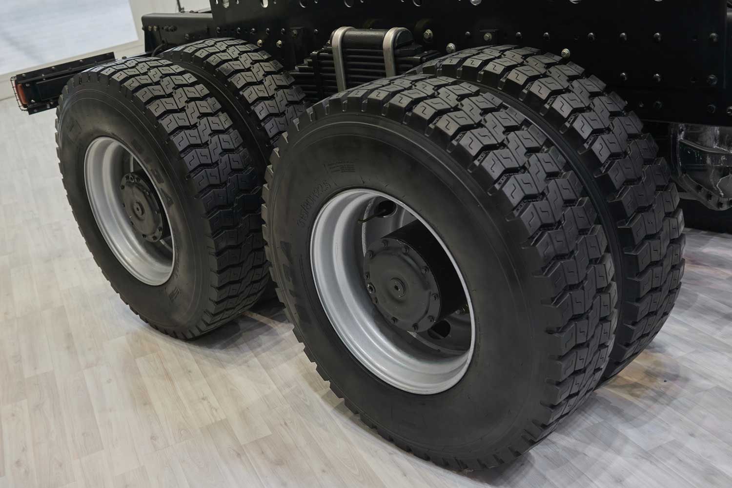 Commercial Tires & Truck Tires