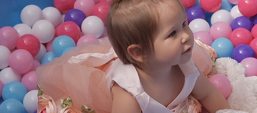 Baby's first birthday in pastel ball pool in bexx secret garden 