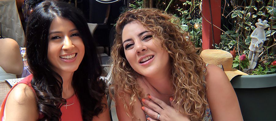 Smiling ladies 