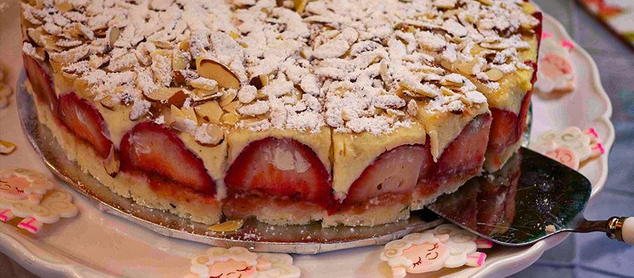 Ultimate Strawberry and cream cake French Fraisier made by bexx secret garden 