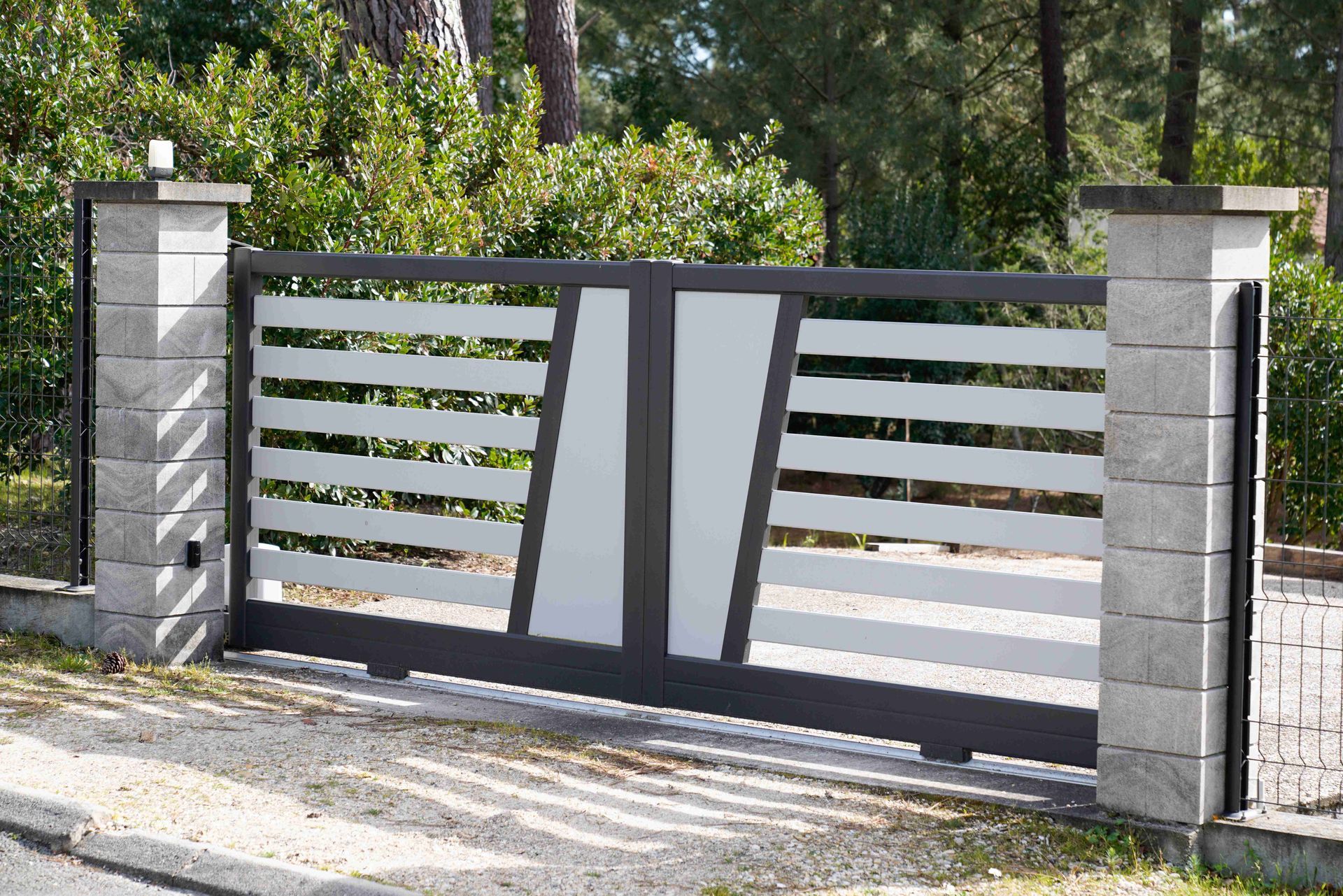 Steel gate