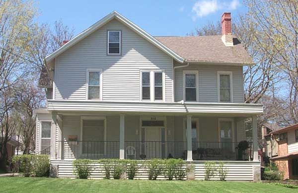 810 E Gorham apartment building