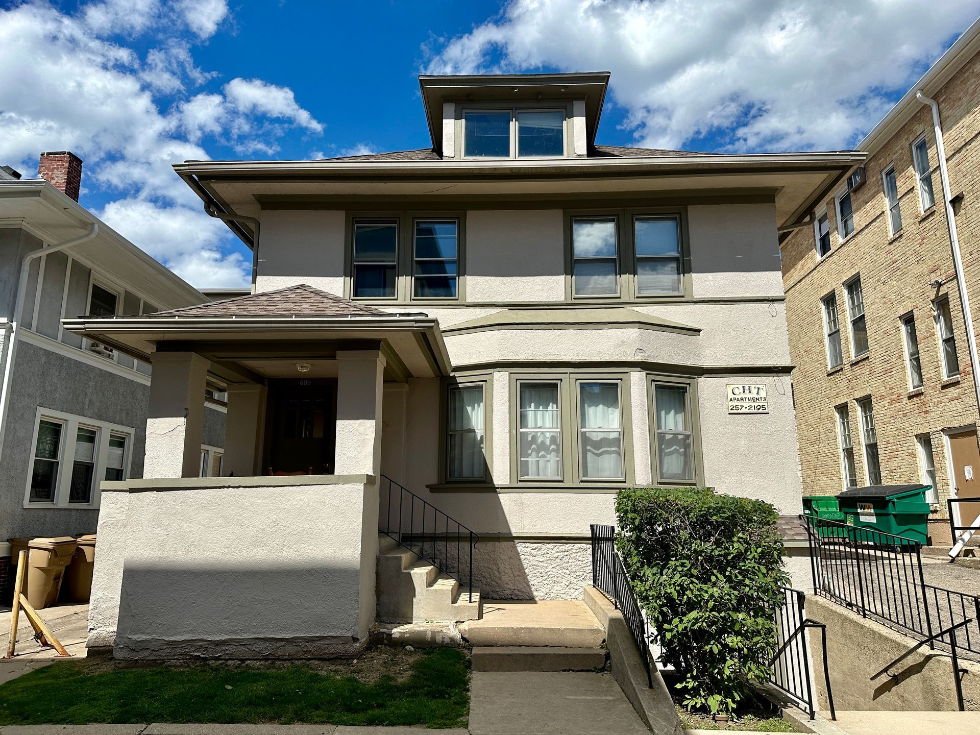 609 Howard Place