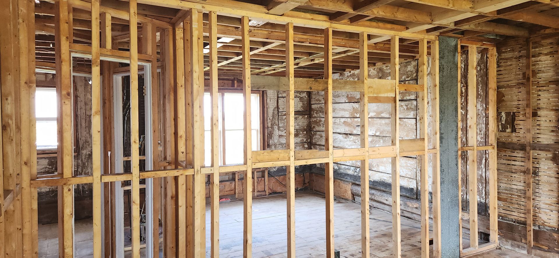 Intérieur d'un bâtiment en construction.