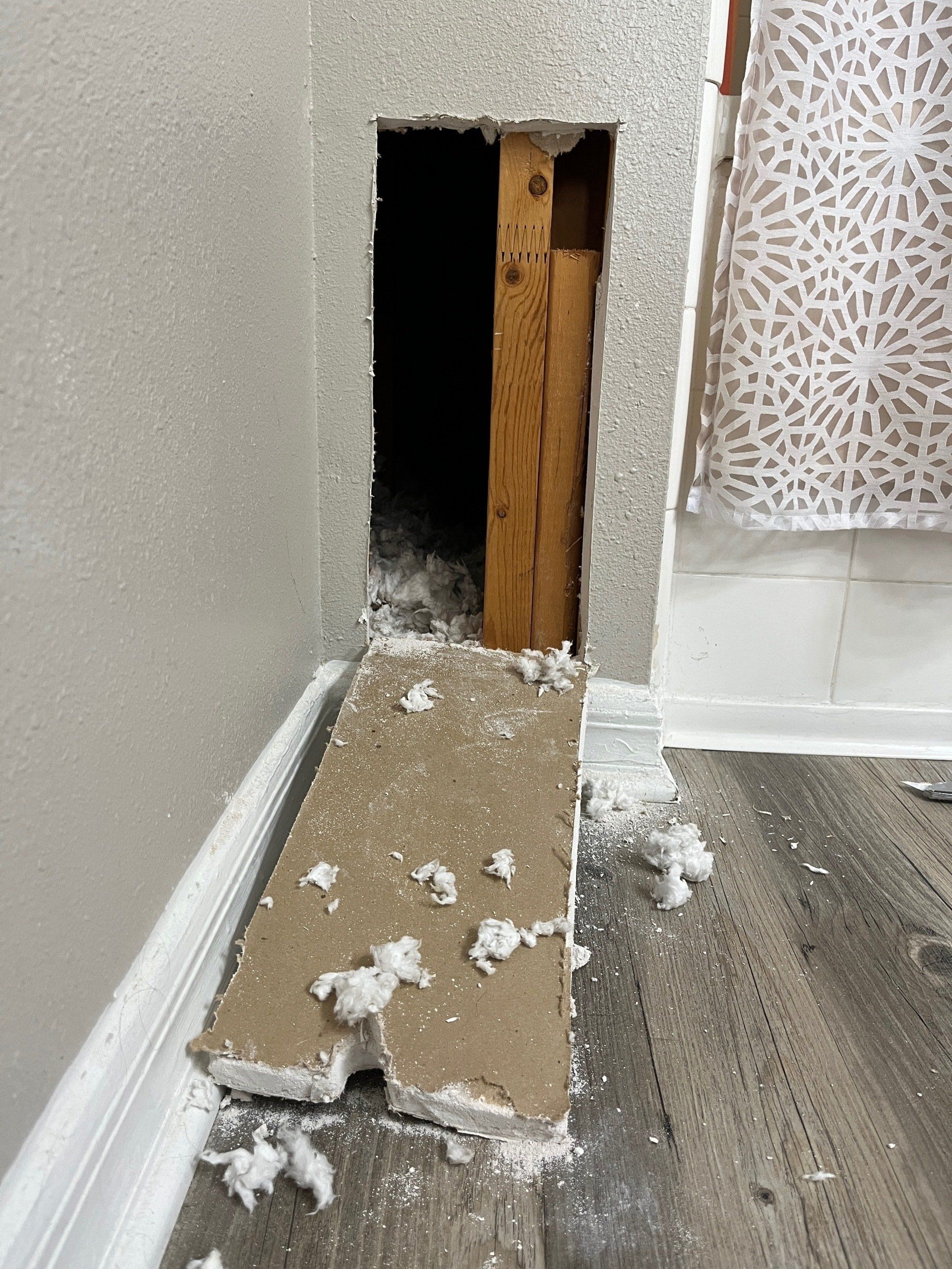 drywall repair and finishing in Lakeland with tool