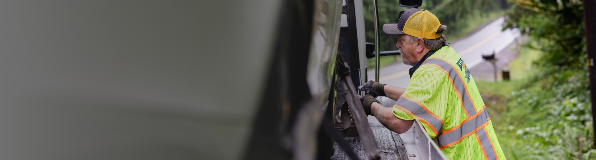 Mechanic Working | Kitsap Chico Towing