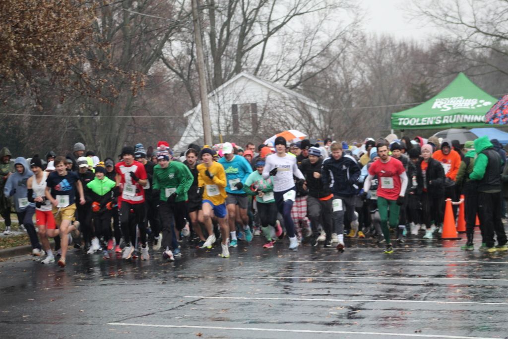 Holiday Hilltop 5K and 1/2 Mile fun run