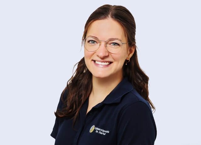 Kim Laura Schröders – Zahnärztin in Meinerzhagen