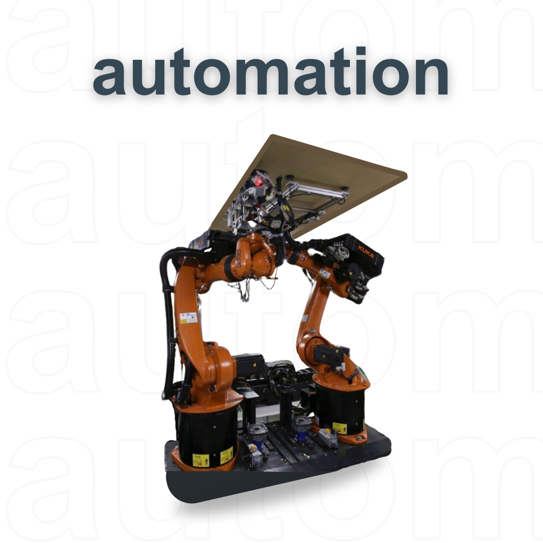 A robotic arm is sitting on top of a table.