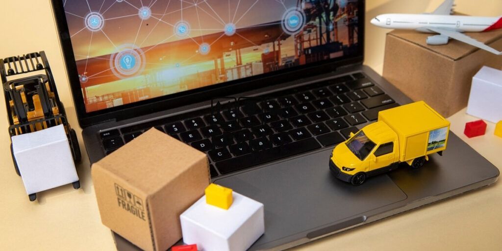 Les 8 avantages d’un service tout-en-un logistique et marketing pour les PME