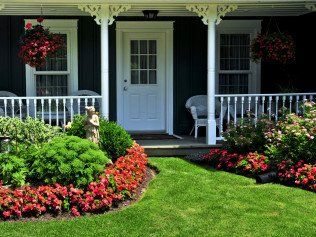 Front Yard of A House - Evansville, IN - Daily Lawn & Landscape