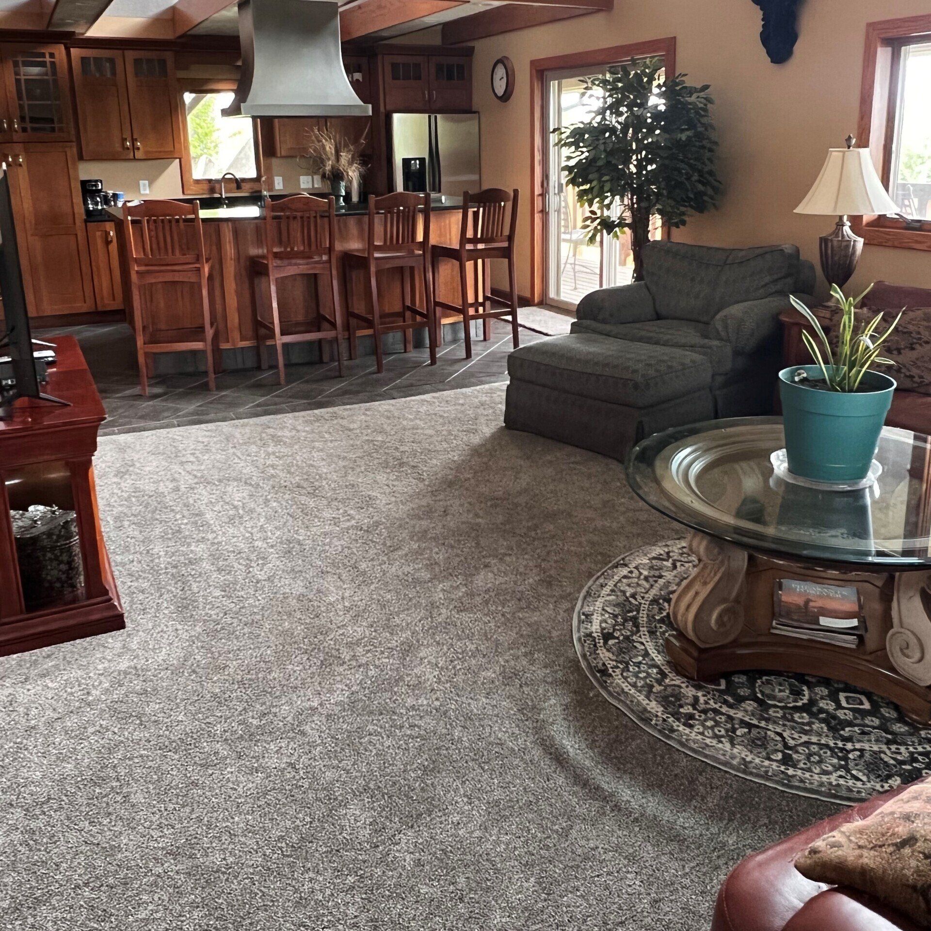 Hole N' The Wall Family Room