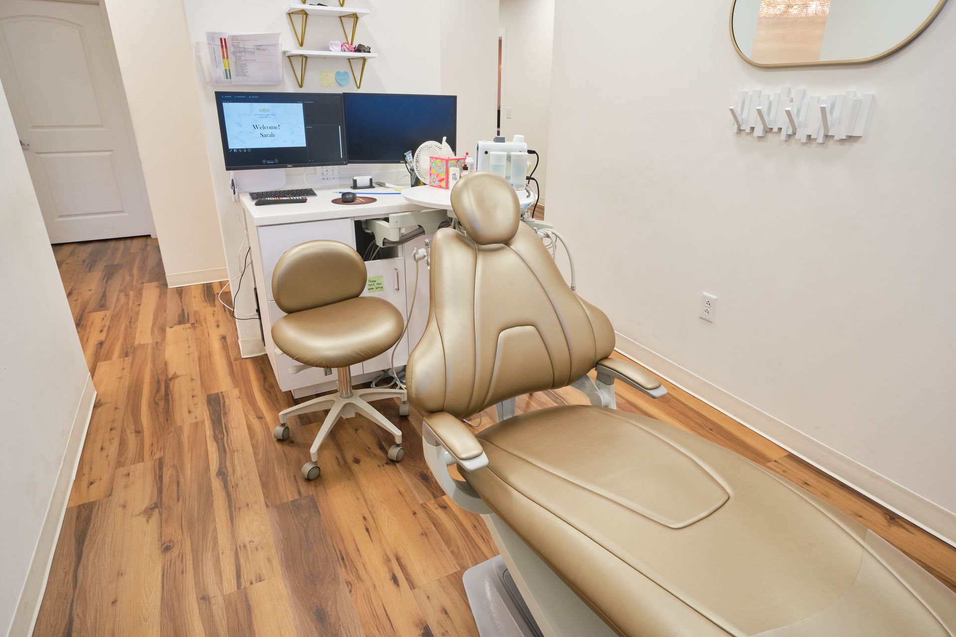 Comfortable treatment rooms image