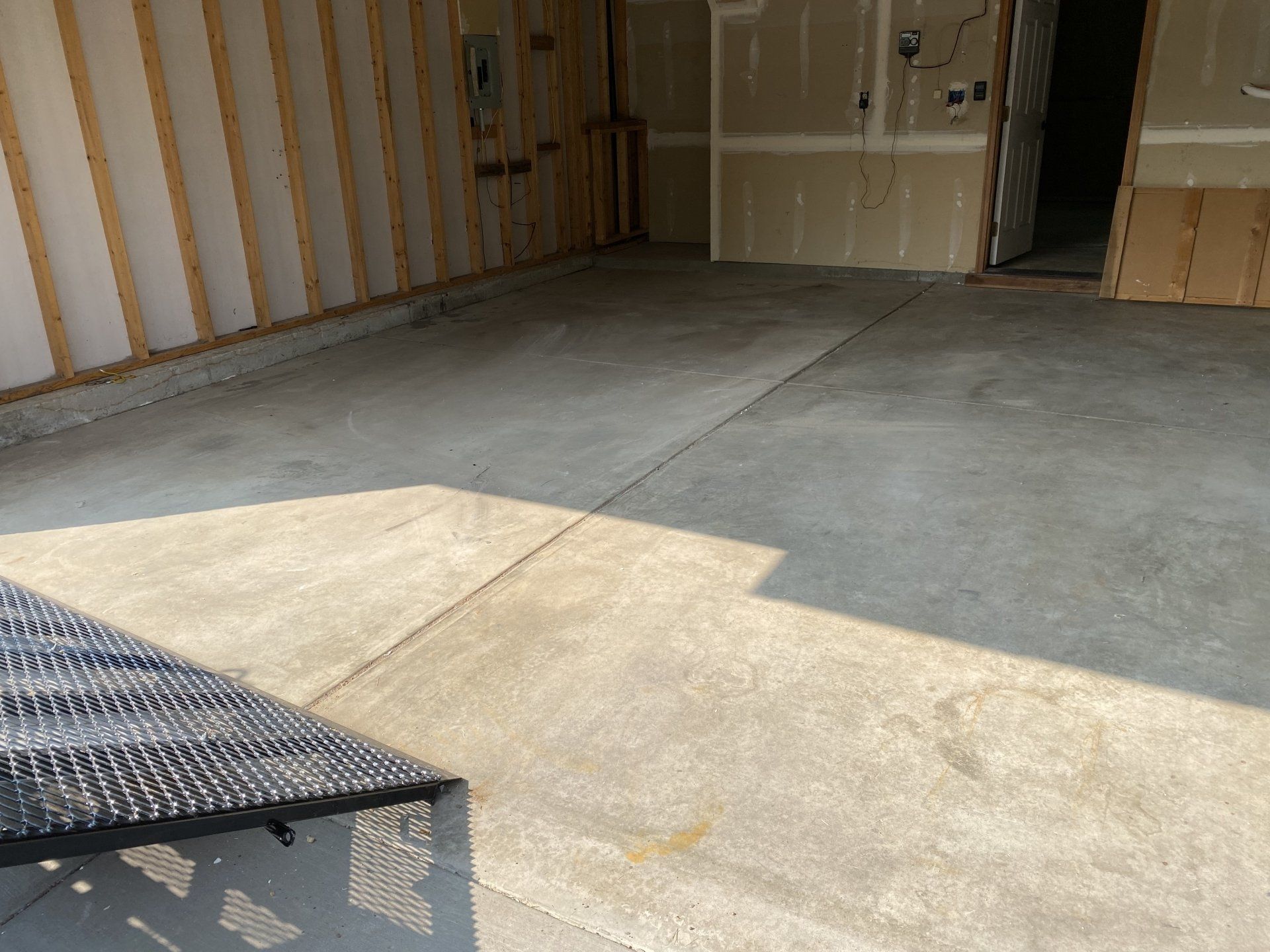 a newly cleaned garage in colorado springs, co