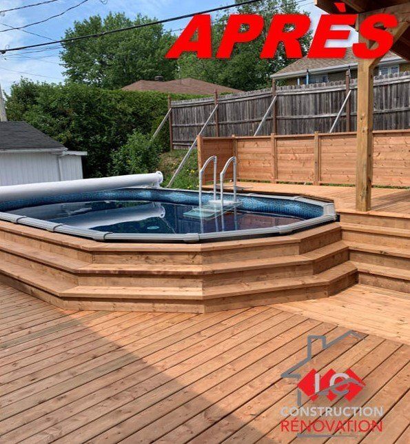 Terrasse en bois avec piscine intégrée. « Après » en lettres rouges. Logo du chantier dans le coin inférieur.