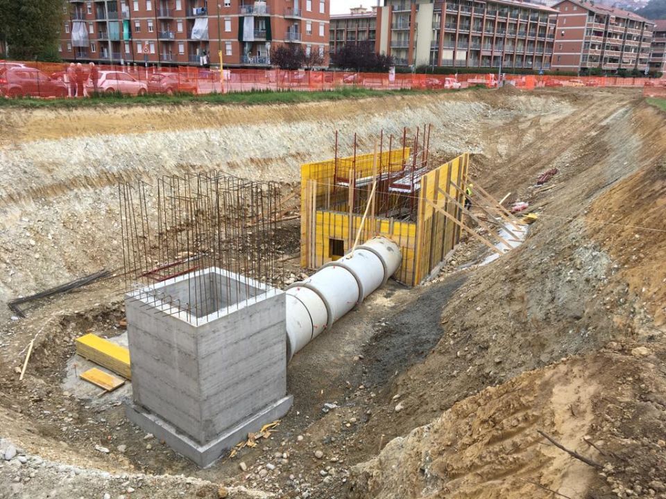Realizzazione scaricatore di piena