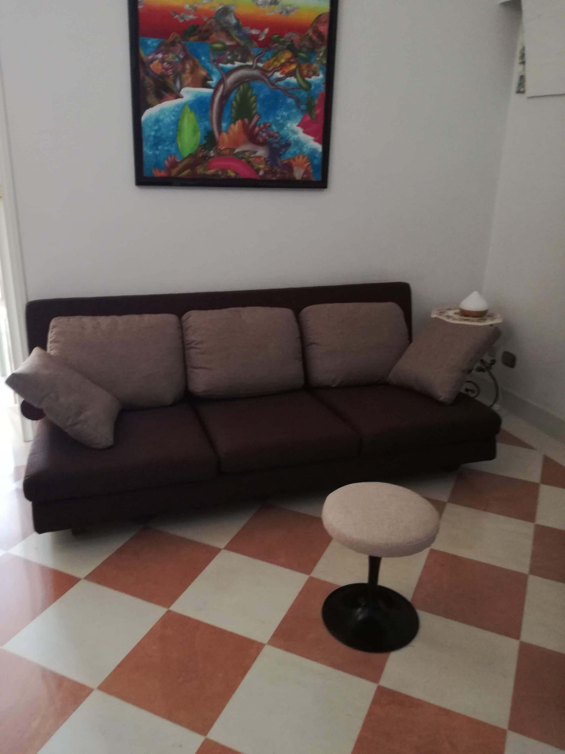divano a tre posti