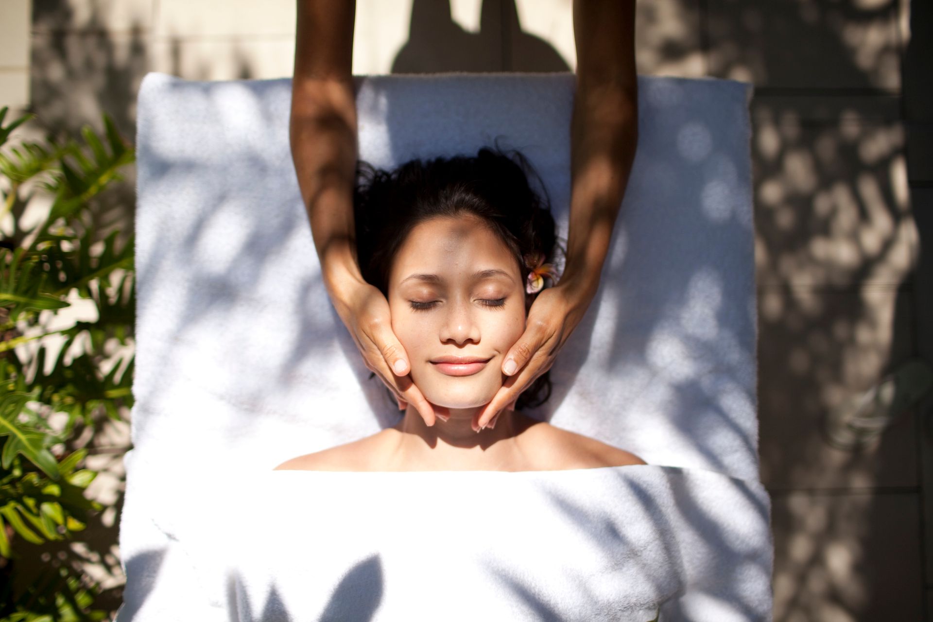 Aromatherapy Massage — Normal, IL — Head To Toe Family Massage Aromatherapy Massage — Normal, IL — Head To Toe Family Massage