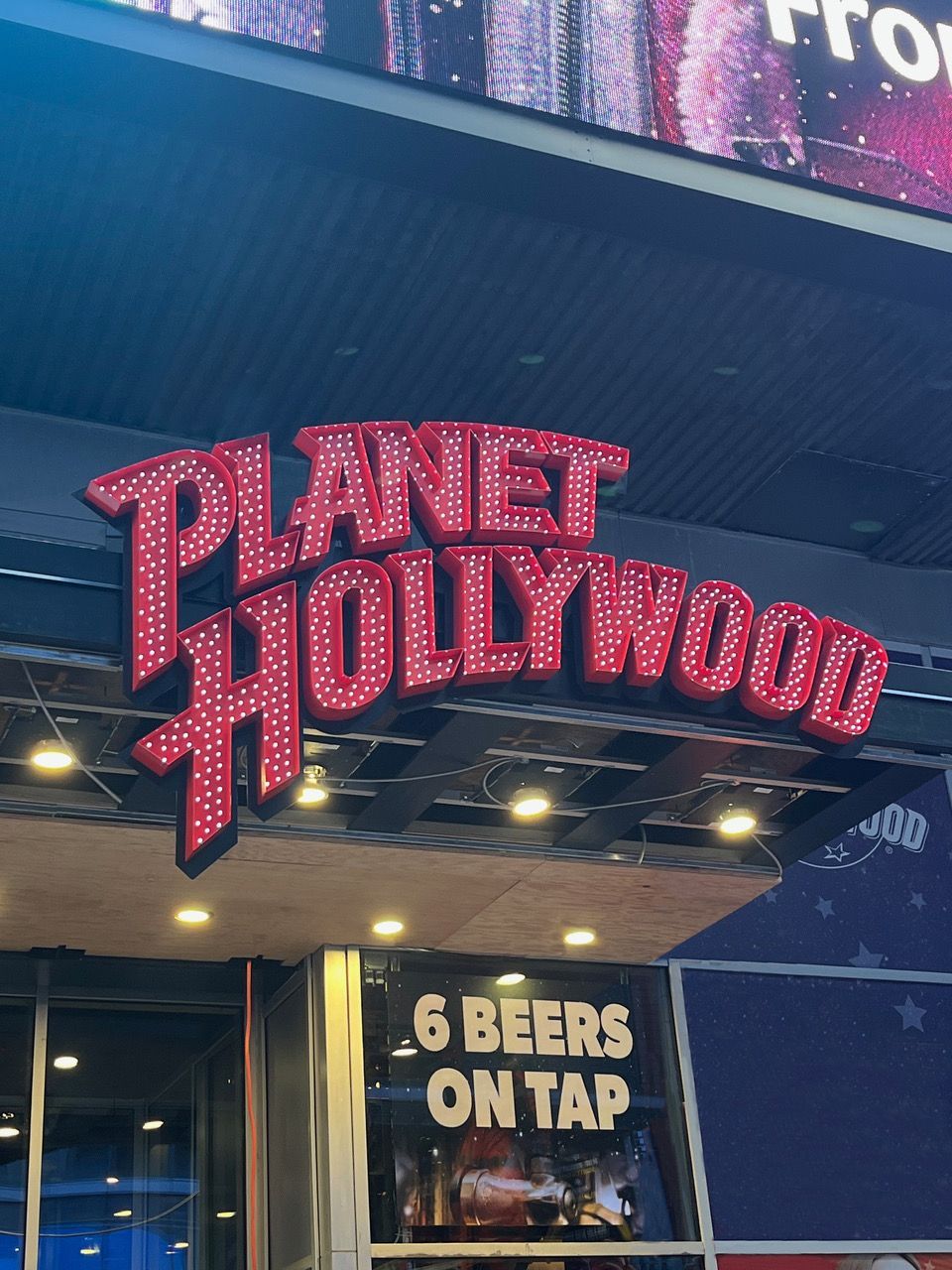 Planet hollywood has 6 beers on tap