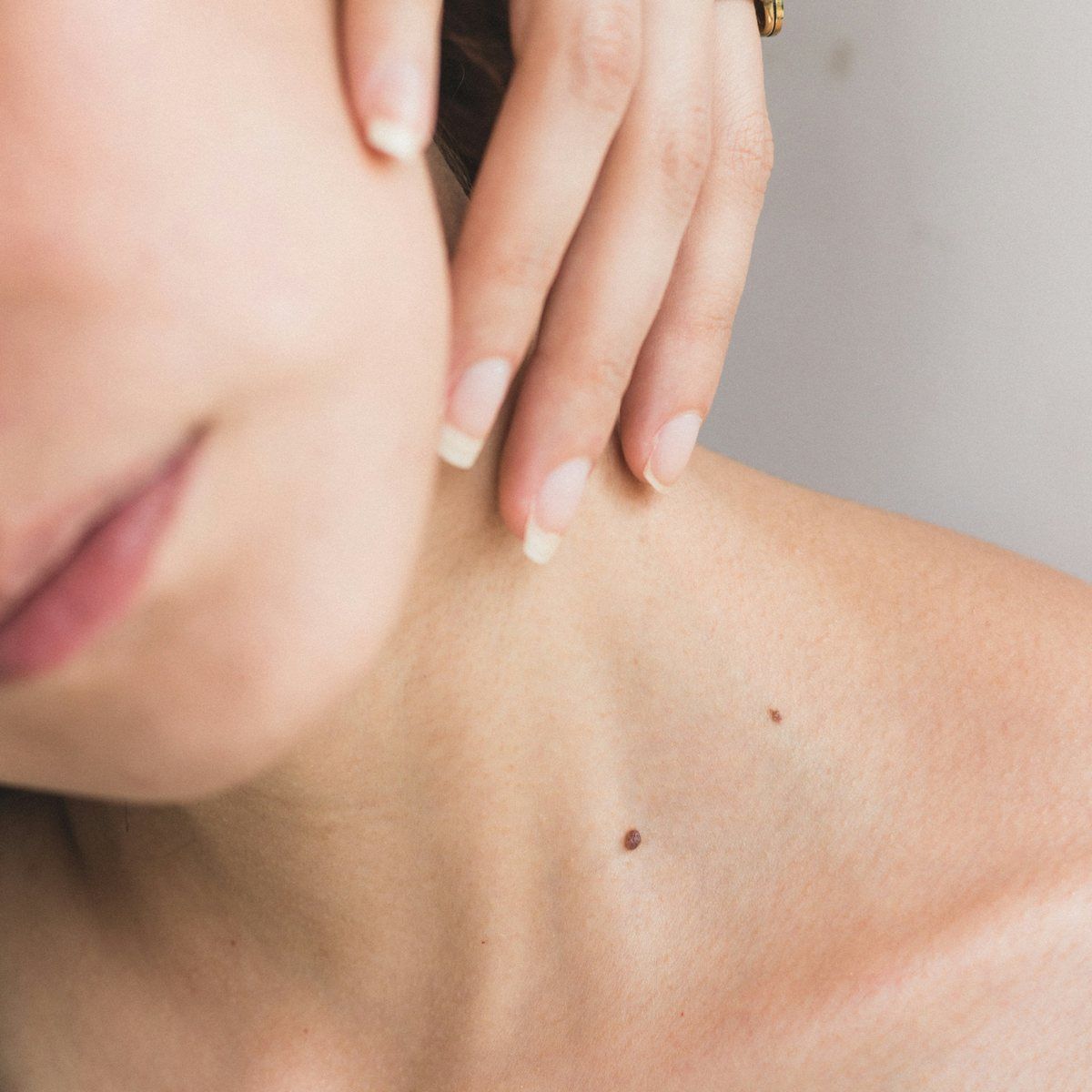 Even skin tone and texture