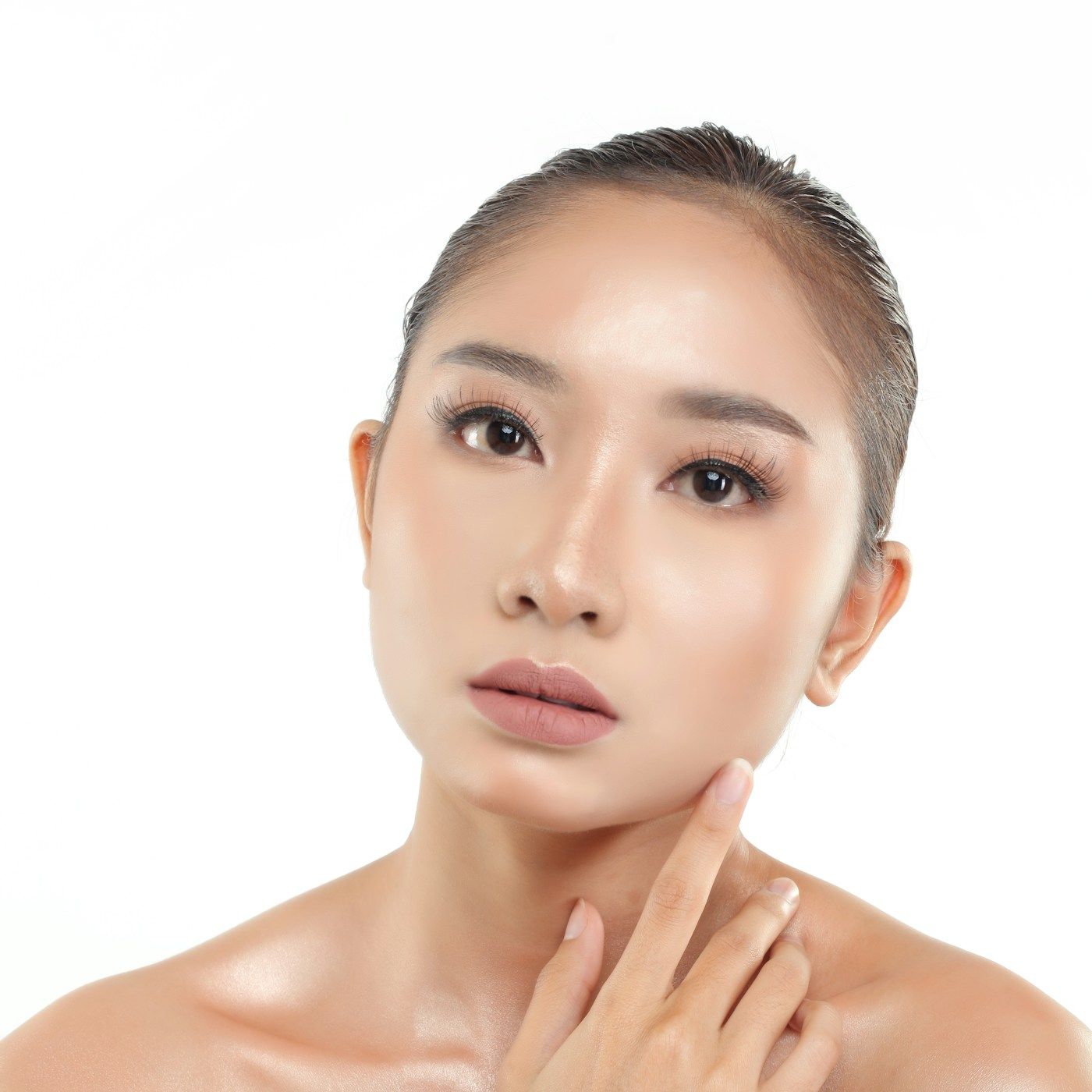 A defined jawline and chin, the area Kybella treats