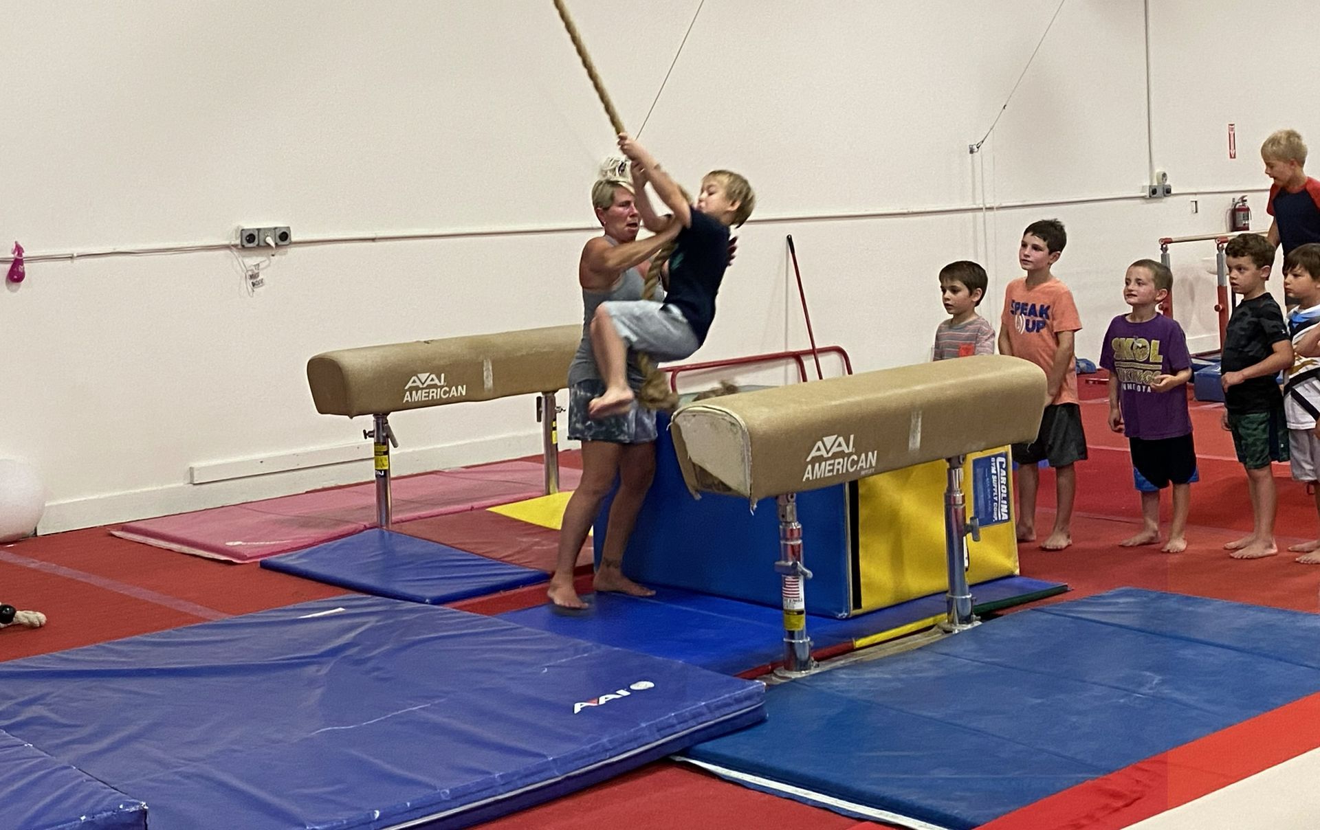 birthday party rope swing