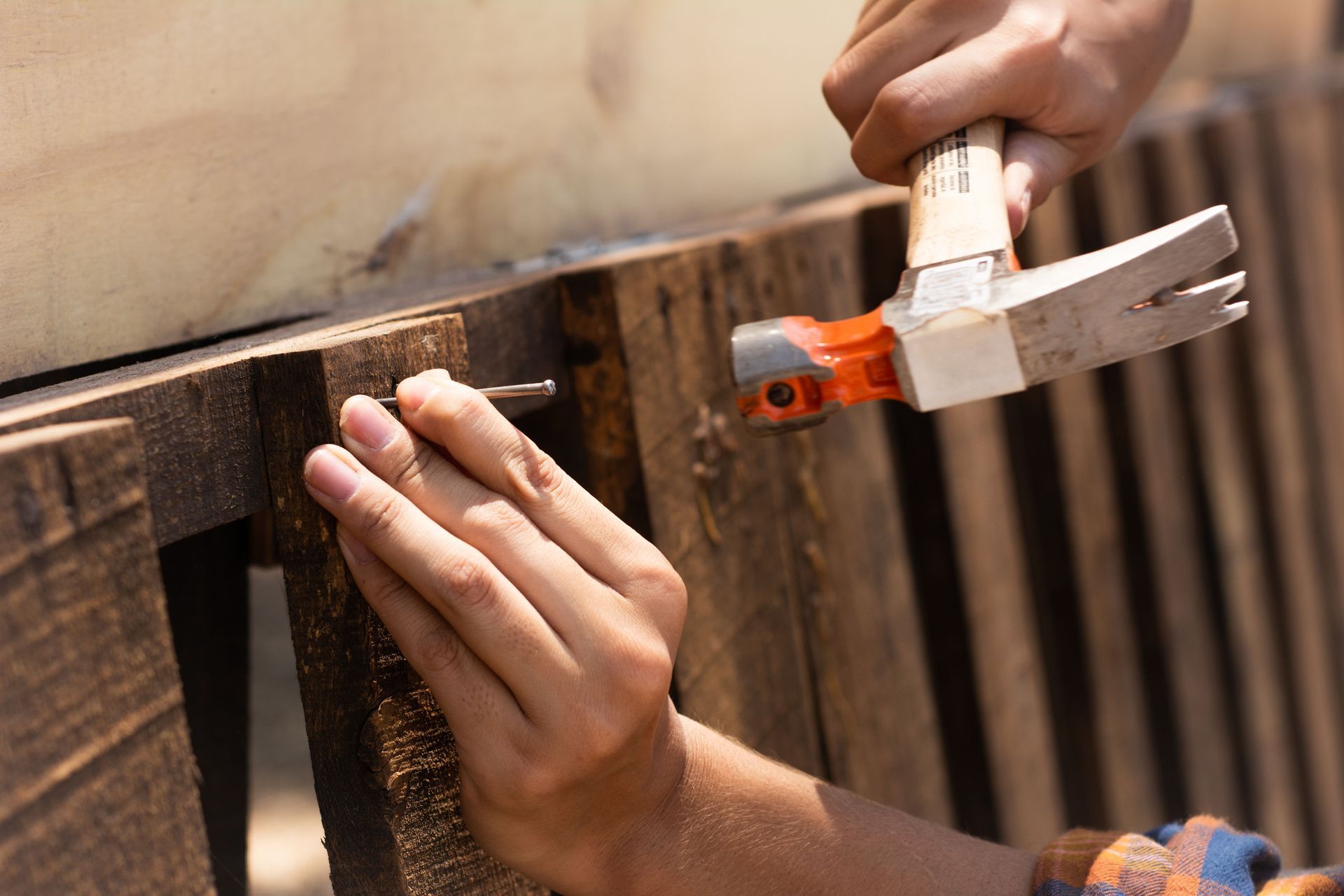 Fence services icon representing residential and commercial solutions by Kent Fence Installation Expert, WA