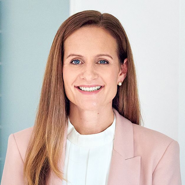 Dr Zoe Schaedel