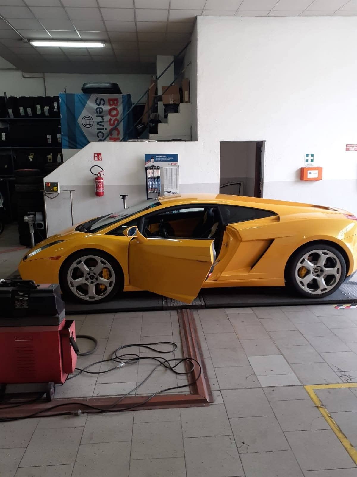 Assistenza meccanica per riparazioni auto