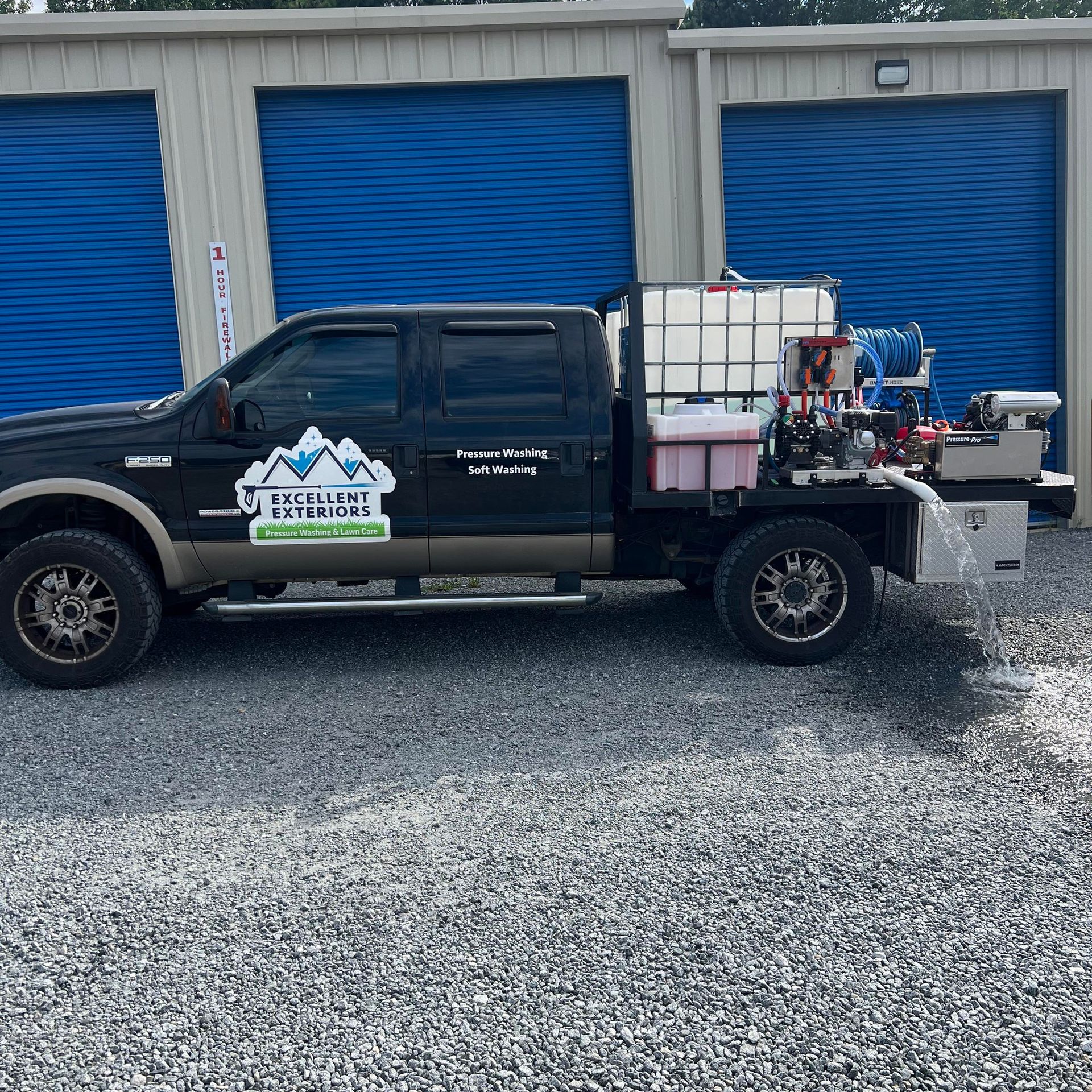 Pressure Washing Companies Fontana thumbnail