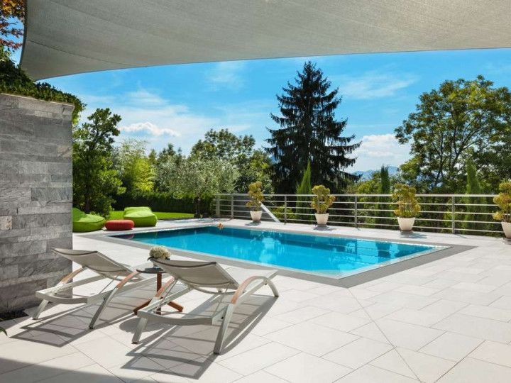 Pool Surround Cleaning