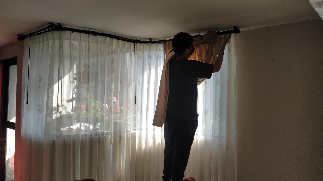 Cortinatasha, instalación
