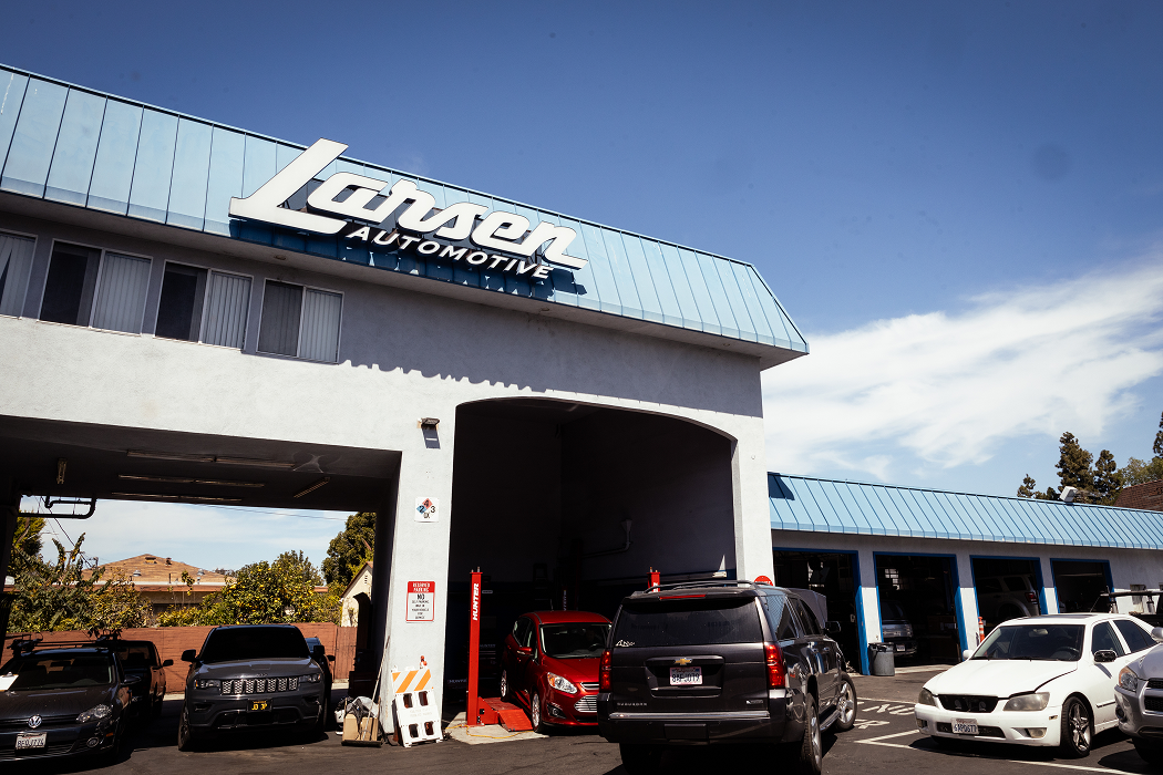 Front Door | Larsen Automotive