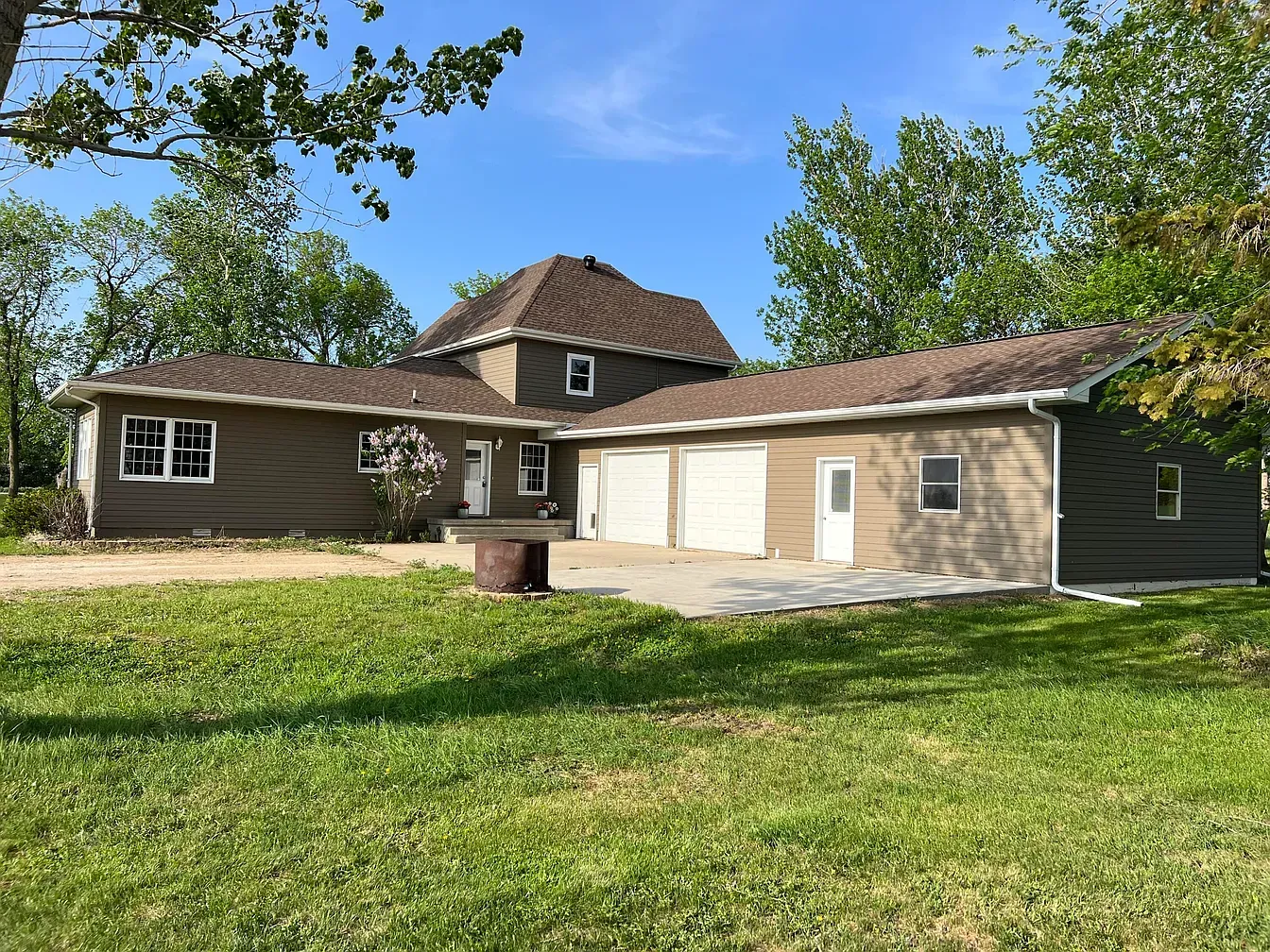 The Homestead on Goose Lake