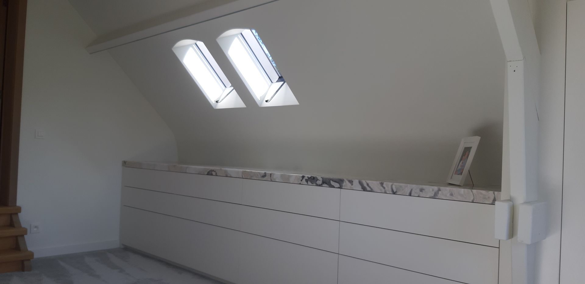 Inspiratie en Creatie kasten op maat  dressing MDf geschilderd 