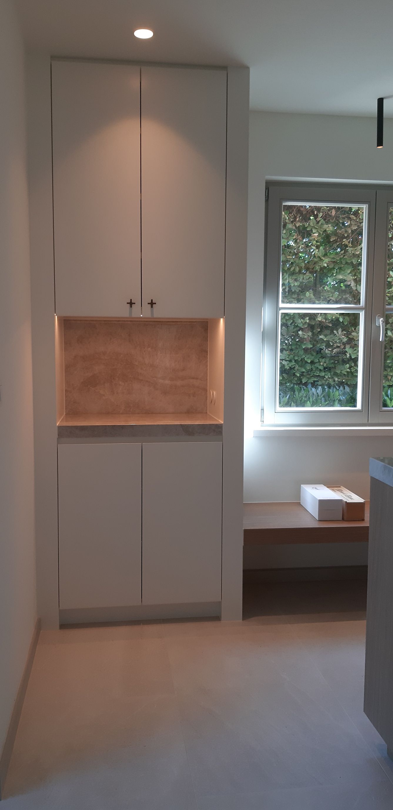 Inspiratie en Creatie kasten op maat  keuken eikfineer MDf geschilderd 