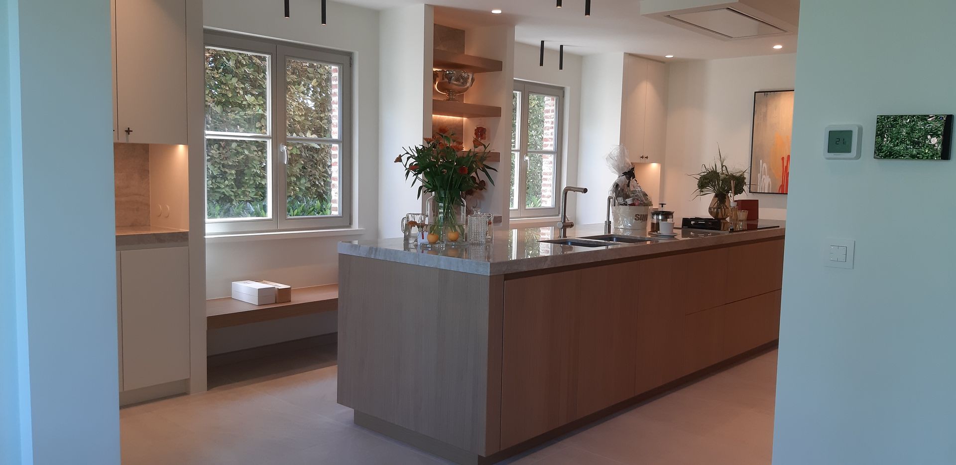 Inspiratie en Creatie kasten op maat  keuken eikfineer MDf geschilderd 
