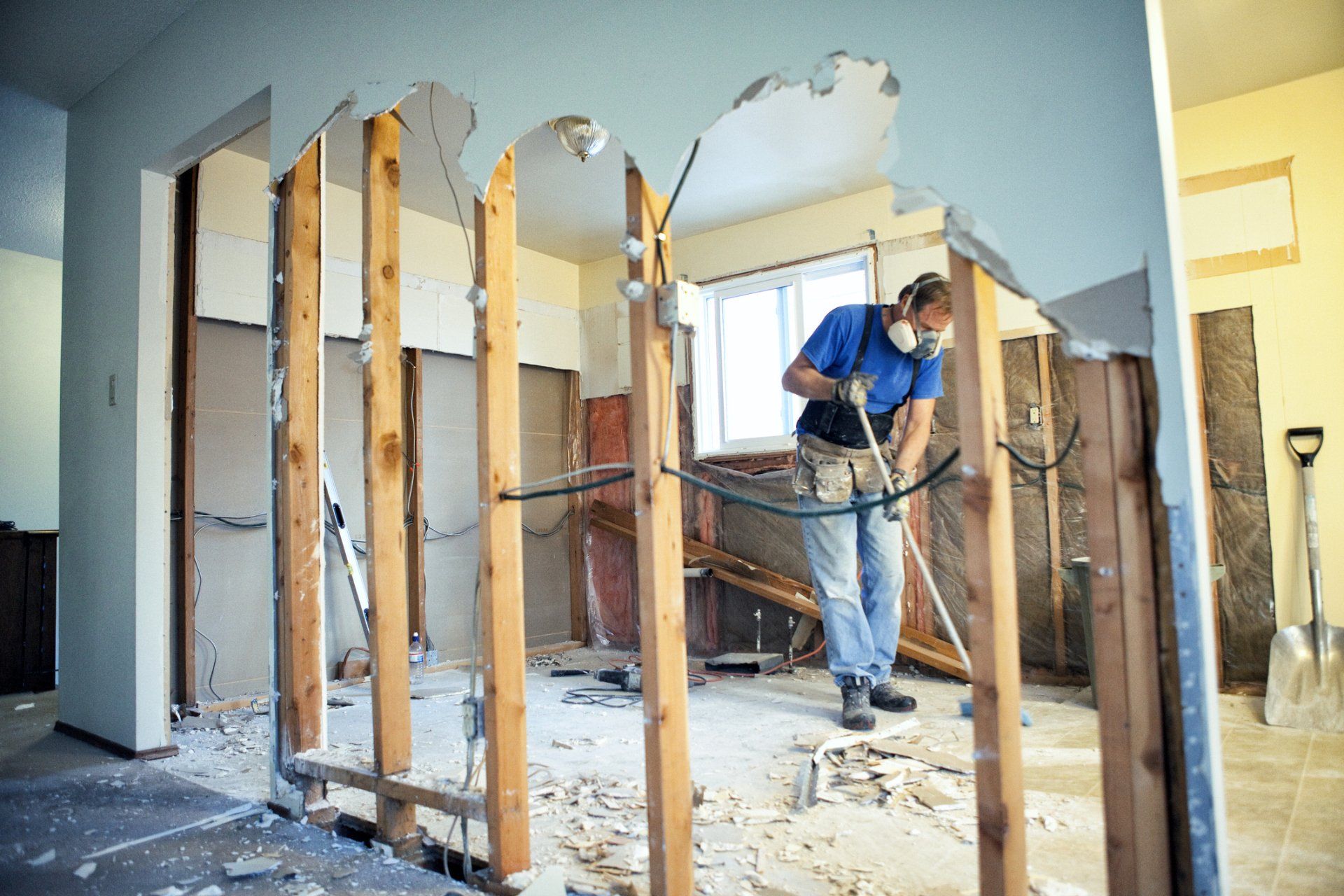 Top 5 Mistakes to Avoid When Hiring a Contractor