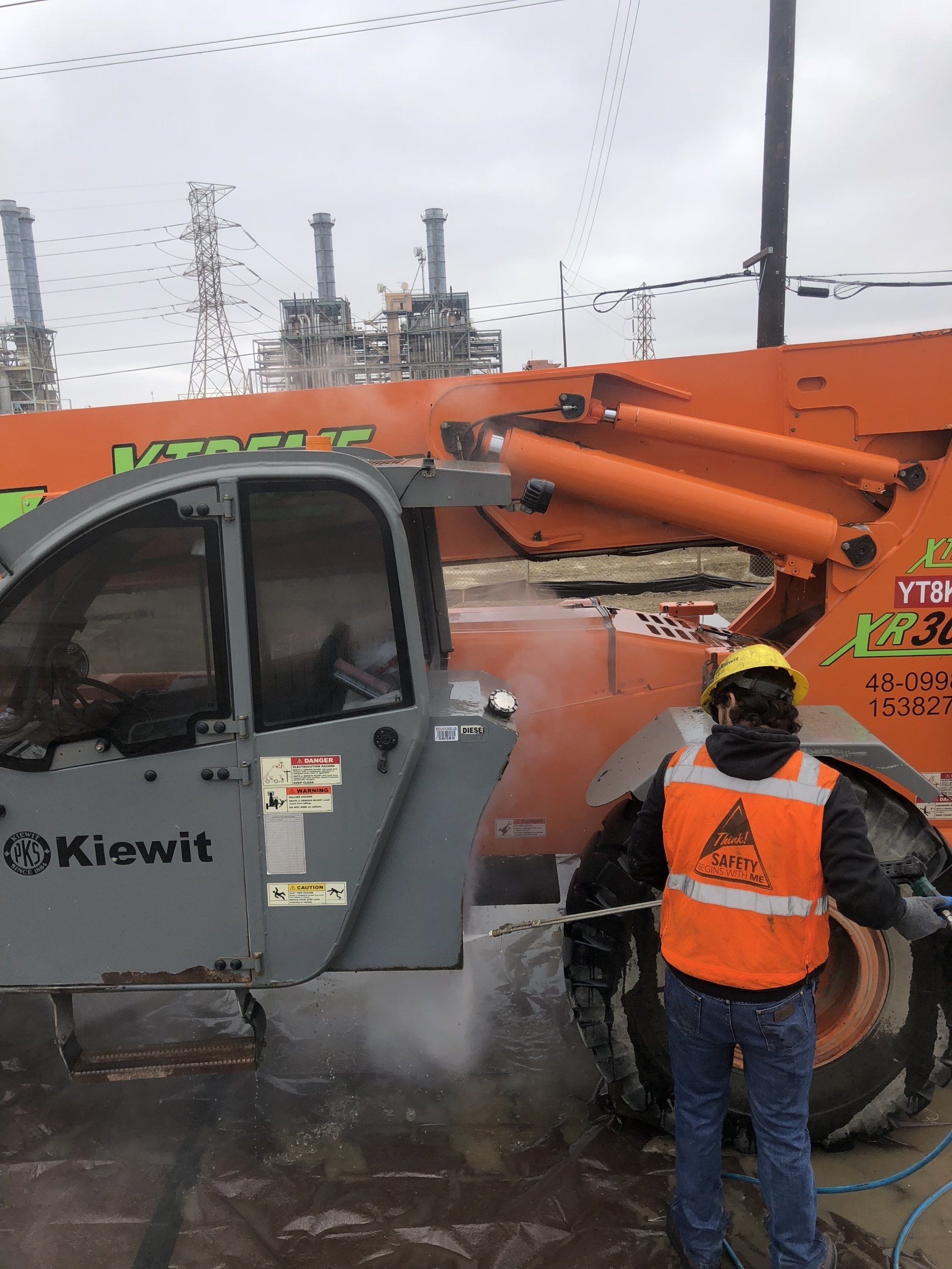 Local FleetWash Services Irvine, CA Cleanco Pressure Washing Company