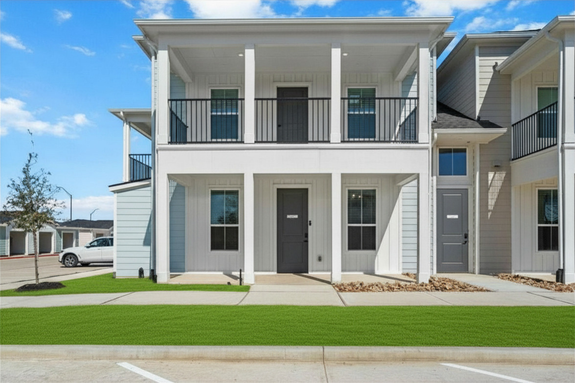 Terrace and maisonette apartment homes at The Cottage Green Baytown in Baytown TX